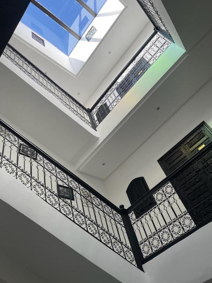 Darnooz Riad *